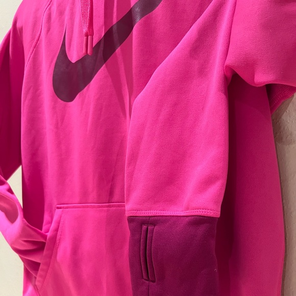 Medium Nike Pullover - Picture 3 of 5